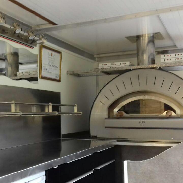 La pizza du plateau Chez Peppino · Photos 7