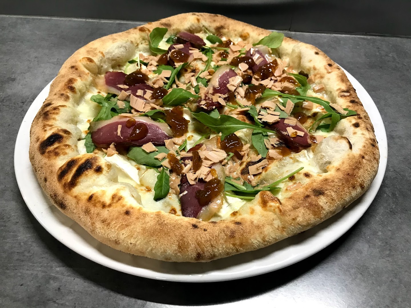 La pizza du plateau Chez Peppino · Photos 1